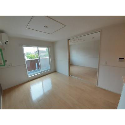 イーストメゾン　Ⅰ 202【管理NO：1-022178901-02020】 ★家具家電は申し込み後に搬入します★ ★2026年10月中旬入居可能★の物件写真2