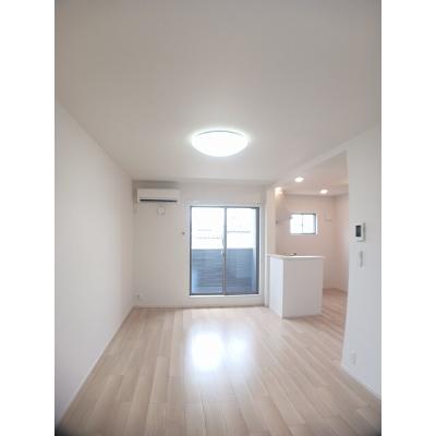 プレッソ　エテルノ 201【管理NO：1-027769301-02010】 ★家具家電は申し込み後に搬入します★ ★2026年10月中旬入居可能★の物件写真2