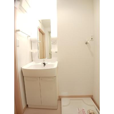 デスパシオ 204【管理NO：1-016054501-02040】 ★家具家電は申し込み後に搬入します★の物件写真6