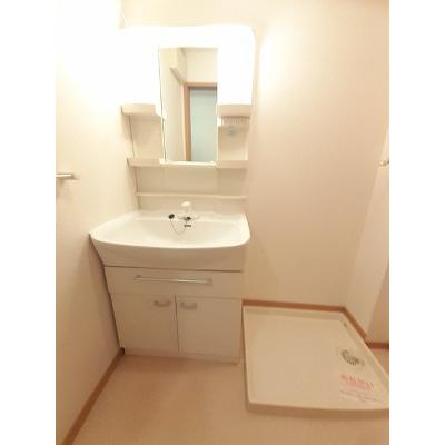 アストラル 102【管理NO：1-014051601-01020】 ★家具家電は申し込み後に搬入します★の物件写真6