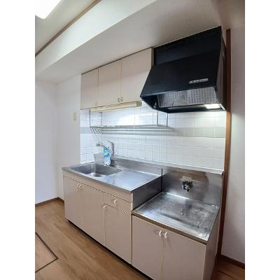 ポーセリンふじい 102【管理NO：1-009312501-01020】 ★家具家電は申し込み後に搬入します★ ★2026年09月下旬入居可能★の物件写真3