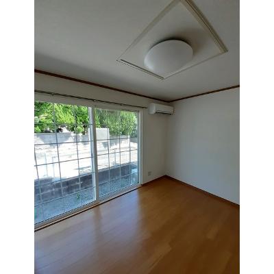 エルグルーヴ 102【管理NO：1-009507401-01020】 ★家具家電は申し込み後に搬入します★ ★2026年10月上旬入居可能★の物件写真2