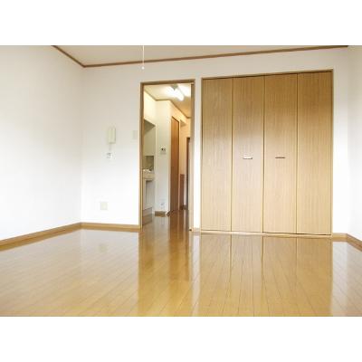 アーバンヒルズ 205【管理NO：1-010084101-02040】 ★家具家電は申し込み後に搬入します★ ★2026年10月上旬入居可能★の物件写真2