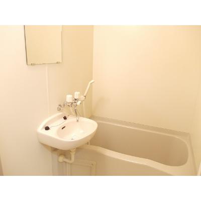 アーバンヒルズ 205【管理NO：1-010084101-02040】 ★家具家電は申し込み後に搬入します★ ★2026年10月上旬入居可能★の物件写真4