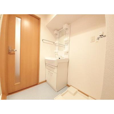 グロリオーサ 207【管理NO：1-014073201-02070】 ★家具家電は申し込み後に搬入します★ ★2026年10月上旬入居可能★の物件写真6
