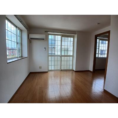ラフィネⅠ 201【管理NO：1-011302301-02010】 ★家具家電は申し込み後に搬入します★ ★2026年10月上旬入居可能★の物件写真2