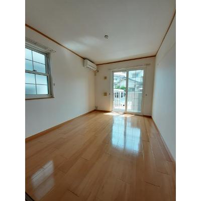 フルール光吉 102【管理NO：1-013285801-01020】 ★家具家電は申し込み後に搬入します★ ★2026年10月中旬入居可能★の物件写真2