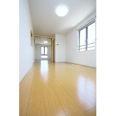 メゾンオーブＡ 301【管理NO：1-020375701-03010】 ★家具家電は申し込み後に搬入します★ ★2026年10月中旬入居可能★の物件写真2