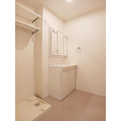 サンフォニー 102【管理NO：1-025511001-01020】 ★家具家電は申し込み後に搬入します★の物件写真6