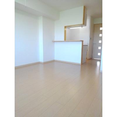 サニースクエア 104【管理NO：1-016858601-01040】 ★家具家電は申し込み後に搬入します★ ★2026年10月中旬入居可能★の物件写真2