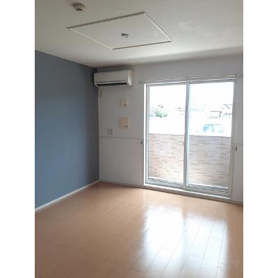 パーラメントハウス 103【管理NO：1-019714601-01030】 ★家具家電は申し込み後に搬入します★ ★2026年10月中旬入居可能★の物件写真2