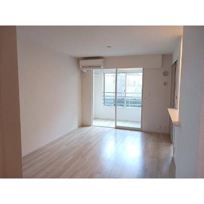 Ｓｕｎｌｉｔ　Ｌａｕｒｅｌ 104【管理NO：1-025636701-01040】 ★家具家電は申し込み後に搬入します★の物件写真2