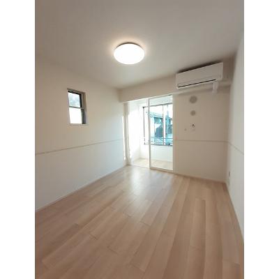 メゾンドラン 104【管理NO：1-026019701-01040】 ★家具家電は申し込み後に搬入します★ ★2026年10月中旬入居可能★の物件写真2