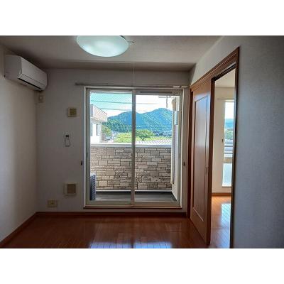 クレディ　パーク　Ｃ 203【管理NO：1-014302203-02030】 ★家具家電は申し込み後に搬入します★の物件写真2