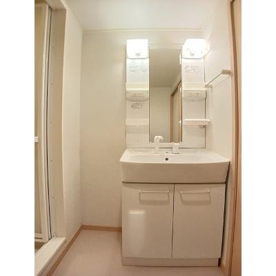 ＲＥＲＡ　Ⅰ 201【管理NO：1-015596801-02010】 ★家具家電は申し込み後に搬入します★ ★2026年10月中旬入居可能★の物件写真6
