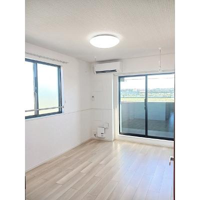 カントリーレイクⅢ 201【管理NO：1-028580901-02010】 ★家具家電は申し込み後に搬入します★の物件写真2