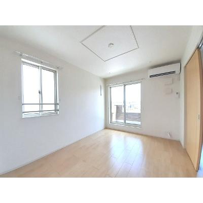 グランディール 203【管理NO：1-022909601-02030】 ★家具家電は申し込み後に搬入します★ ★2026年09月中旬入居可能★の物件写真2