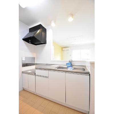 apartment 〒108-0075　東京都港区港南２丁目16-1