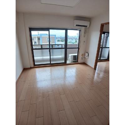 グランドレジデンス 302【管理NO：1-011383401-03020】 ★家具家電は申し込み後に搬入します★の物件写真2