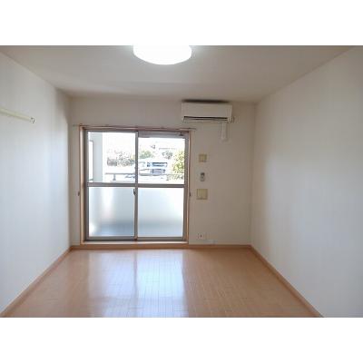 ボニート春日部 110【管理NO：1-016021701-01100】 ★家具家電は申し込み後に搬入します★ ★2026年10月中旬入居可能★の物件写真2