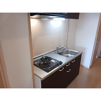ボニート春日部 110【管理NO：1-016021701-01100】 ★家具家電は申し込み後に搬入します★ ★2026年10月中旬入居可能★の物件写真3
