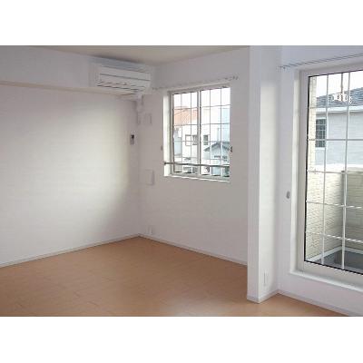 apartment 埼玉県春日部市六軒町３３２ 

↓地図はこちらから