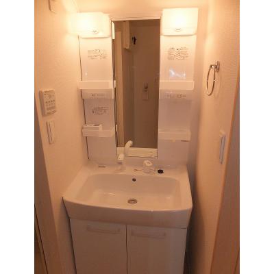 apartment 埼玉県春日部市六軒町３３２ 

↓地図はこちらから