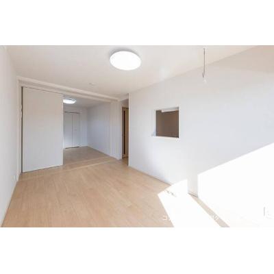 ピヴォワンヌ 201【管理NO：1-028543701-02010】 ★家具家電は申し込み後に搬入します★ ★2026年10月上旬入居可能★の物件写真2
