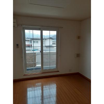チアーズ 204【管理NO：1-014083501-02040】 ★家具家電は申し込み後に搬入します★ ★2026年10月中旬入居可能★の物件写真2