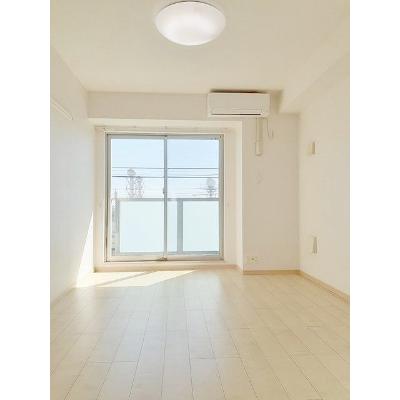 ベル　クラール 403【管理NO：1-017695801-04030】 ★家具家電は申し込み後に搬入します★ ★2026年10月中旬入居可能★の物件写真2