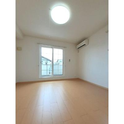 カーサ　フェリーチェⅡ 203【管理NO：1-015775602-02030】 ★家具家電は申し込み後に搬入します★ ★2026年10月上旬入居可能★の物件写真2