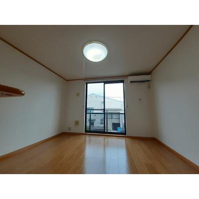 カルムメゾン 201【管理NO：1-012378201-02010】 ★家具家電は申し込み後に搬入します★ ★2026年10月下旬入居可能★の物件写真2