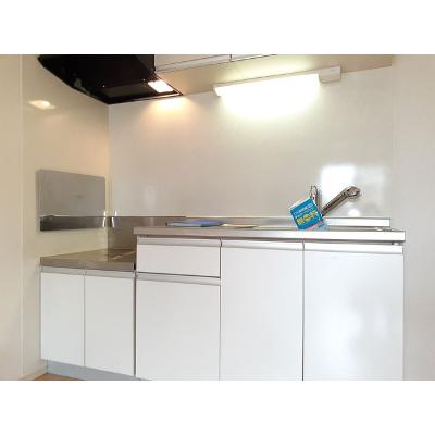 プリティー 202【管理NO：1-018252301-02020】 ★家具家電は申し込み後に搬入します★の物件写真3
