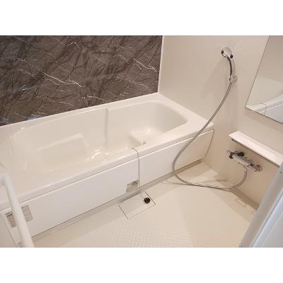 apartment 〒108-0075　東京都港区港南２丁目16-1