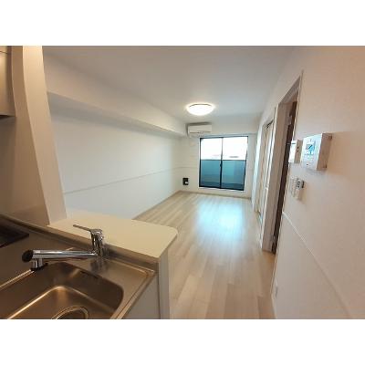 ローレル　Ⅲ 202【管理NO：1-026837502-02020】 ★家具家電は申し込み後に搬入します★ ★2026年10月中旬入居可能★の物件写真2
