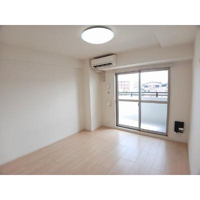 バンブー　サン 303【管理NO：1-021170201-03030】 ★家具家電は申し込み後に搬入します★ ★2026年10月中旬入居可能★の物件写真2