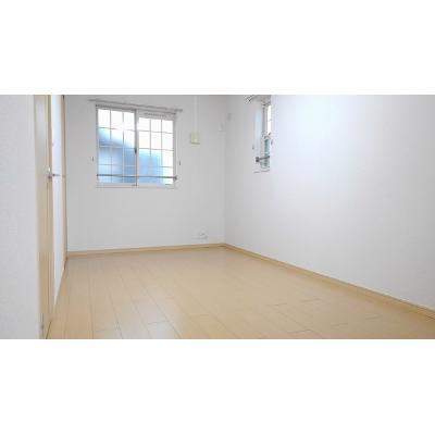 アマール・パードレス 201【管理NO：1-016214501-02010】 ★家具家電は申し込み後に搬入します★ ★2026年09月下旬入居可能★の物件写真2