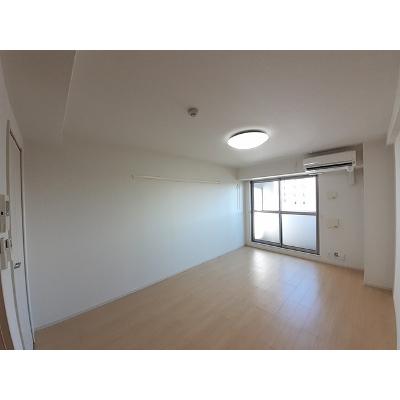 プルミエールレーブ 502【管理NO：1-022309101-05020】 ★家具家電は申し込み後に搬入します★の物件写真2