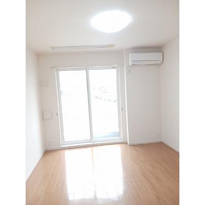 Ｓ・ＬＩＦＥ 102【管理NO：1-019095601-01020】 ★家具家電は申し込み後に搬入します★の物件写真2