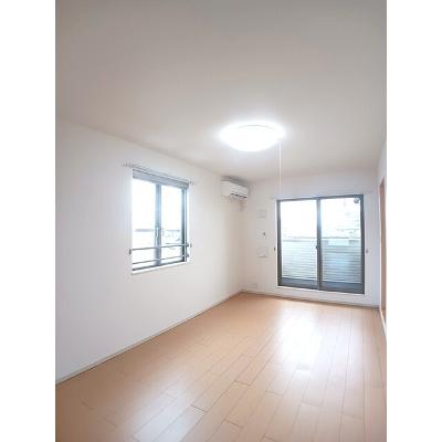 夢野ハイツ 301【管理NO：1-017750301-03010】 ★家具家電は申し込み後に搬入します★ ★2026年10月中旬入居可能★の物件写真2
