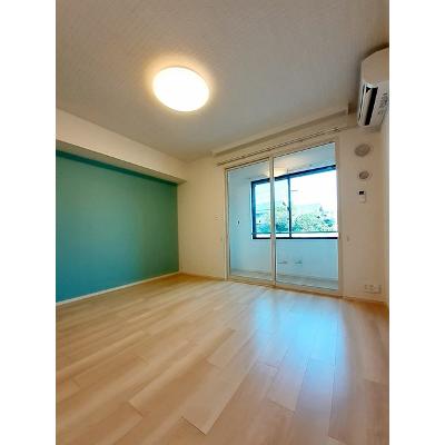 プレフェリート・Ⅲ 106【管理NO：1-027607601-01050】 ★家具家電は申し込み後に搬入します★の物件写真2