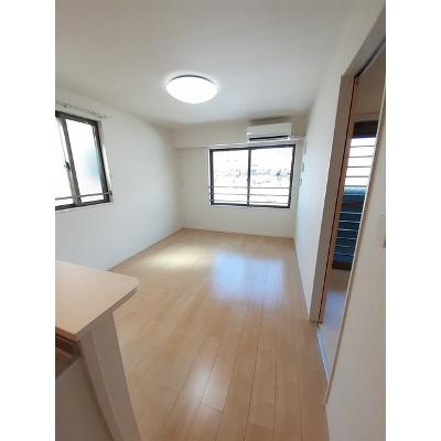 大供ハイマート 201【管理NO：1-024222401-02010】 ★家具家電は申し込み後に搬入します★の物件写真2