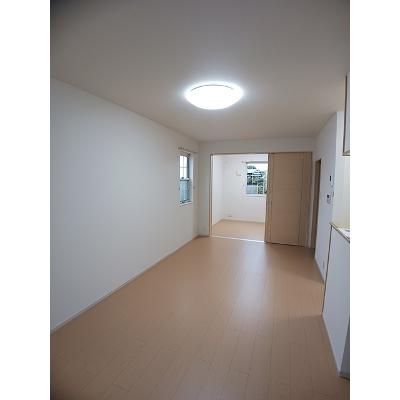 ＲＥＶＥ 101【管理NO：1-020888701-01010】 ★家具家電は申し込み後に搬入します★の物件写真2