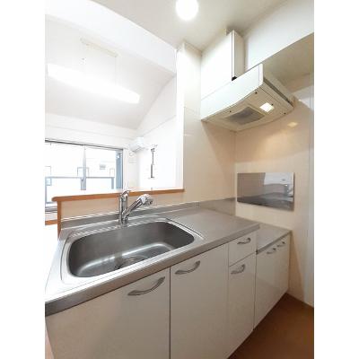エスコート一宮 206【管理NO：1-015269401-02050】 ★家具家電は申し込み後に搬入します★ ★2026年10月中旬入居可能★の物件写真3