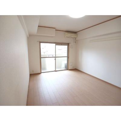 アーバンフォレスト片野 306【管理NO：1-015238201-03050】 ★家具家電は申し込み後に搬入します★の物件写真2