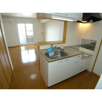 リアルエステートⅡ 102【管理NO：1-014288802-01020】 ★家具家電は申し込み後に搬入します★ ★2026年10月中旬入居可能★の物件写真3