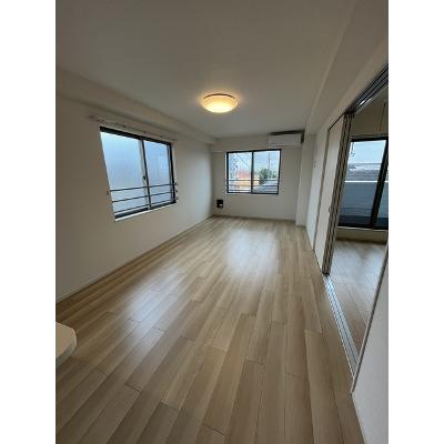 サニーコートＥ棟 301【管理NO：1-026851902-03010】 ★家具家電は申し込み後に搬入します★ ★2026年12月中旬入居可能★の物件写真2