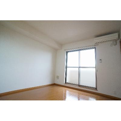 パークサイド森の邸・北 302【管理NO：1-014175201-03020】 ★家具家電は申し込み後に搬入します★ ★2026年10月中旬入居可能★の物件写真2