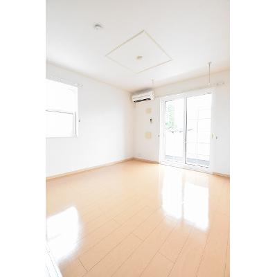 カトルセゾンＡ 103【管理NO：1-015507201-01030】 ★家具家電は申し込み後に搬入します★ ★2026年10月中旬入居可能★の物件写真2