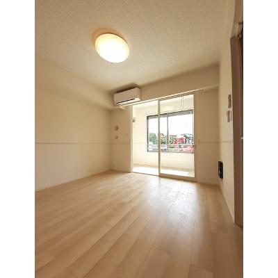 パーク　アヴェニュー 102【管理NO：1-027545701-01020】 ★家具家電は申し込み後に搬入します★の物件写真2